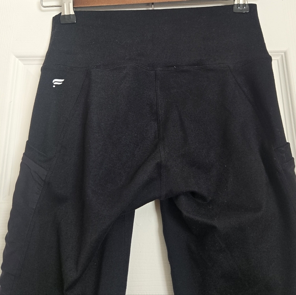Fabletics Powerhold Mesh Pocket 7/8 Leggings Black XS 25” - Picture 13 of 17
